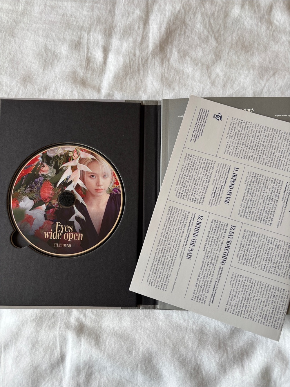 Twice “Eyes Wide Open” Album - Picture 2 of 2